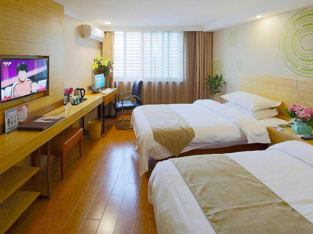格林豪泰上海新村路地铁站同济医院智选酒店 外观 照片